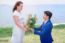 Quốc Trường nói gì về cảnh cầu hôn sến sẩm bên cây giả