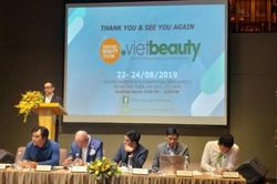 Làm đẹp tại Mekong Beauty & Vietbeauty