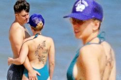 Scarlett Johansson hiếm hoi diện bikini gợi cảm, lộ khuyết điểm cơ thể