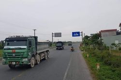 Lực lượng chức năng tỉnh Hà Nam ra quân xử lý quyết liệt tình trạng xe quá tải, cơi nới