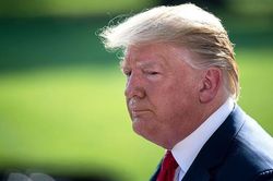 Ông Trump 'chùn tay' trước sức ép thương chiến với TQ
