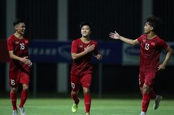 Martin Lo hai lần vào sân, thầy Park tấm tắc khen ngợi