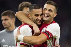 Champions League: Nhiều đội bóng mạnh gục ngã, Ajax hút chết