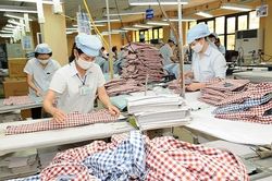 Đề xuất giảm giờ làm: Ai hiểu nỗi lo của doanh nghiệp?