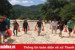 Cùng hướng về tâm lũ