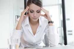 Tôi bị đồng nghiệp nói xấu, đặt điều sau lưng