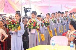 Một ngày, hai lễ đậm tính nhân văn