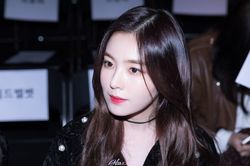 5 sao nữ hút mắt nhất ở ngoài đời do truyền thông Hàn chọn lựa
