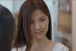 'Hoa hồng trên ngực trái': Chồng gia trưởng bắt vợ xin lỗi 'bồ nhí'