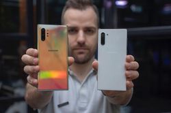 Ai mua Galaxy Note10 khi Note10+ tốt hơn nhiều?