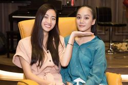 Hoa hậu Lương Thùy Linh hát tiếng Anh trong tiệc sinh nhật 19 tuổi