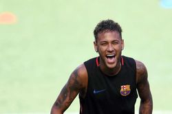 'Neymar không phải kẻ phản bội nếu gia nhập Real Madrid'