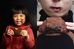 Món bánh 'bẩn thỉu' của Trung Quốc nhìn thì ghê, ăn lại mê