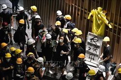Người dân Hong Kong (Trung Quốc) phát động chiến dịch chấm dứt gây rối