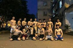 Nam sinh Bách khoa khiến cư dân mạng 'chao đảo' vì khoe body sáu múi cực phẩm