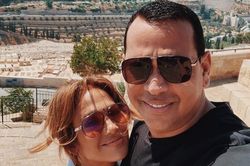 Chồng sắp cưới được Jennifer Lopez tặng xe hơi sau vụ mất trộm