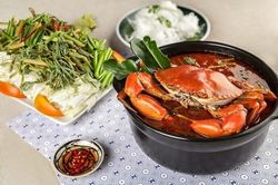 Đón mùa thu với cách làm lẩu cua thơm ngon, ngọt thịt