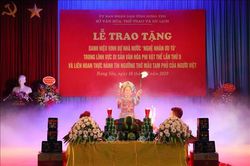 Hưng Yên có thêm bốn 'nghệ nhân ưu tú'