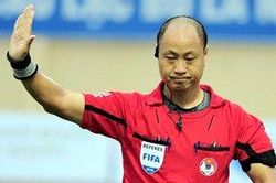 CĐV HAGL khóc thét: 'Trọng tài Việt Nam đang đánh hội đồng bầu Đức'