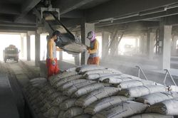 Ngành Xi măng: Lời giải nào cho bài toán năng suất lao động thấp?