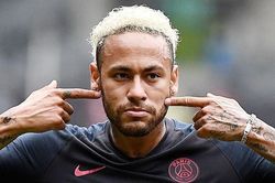 Neymar hy sinh quyền lợi cá nhân để sớm được về Barcelona