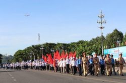 Quảng Ngãi: Đi bộ kêu gọi ' Đã uống rượu, bia - Không lái xe'