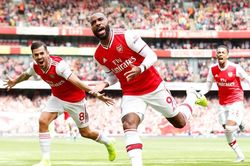 Aubameyang rực sáng, Arsenal toàn thắng 2 trận liền