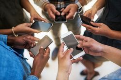Làm sao để bớt phụ thuộc vào smartphone?