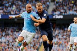 Man City 2–2 Tottenham: Man City lại ôm hận phút bù giờ vì VAR