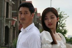 Tiểu tam trong 'Hoa hồng trên ngực trái' chuộng phong cách gợi cảm