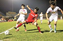 V-League và những tiếng còi định mệnh