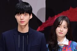 Phản ứng của K-net trước tin Goo Hye Sun - Ahn Jae Hyun ly hôn sau 3 năm kết hôn: Ai bị ném đá?