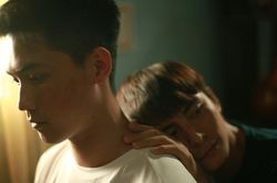 'Thưa mẹ con đi': Có bình yên nào không xót xa?