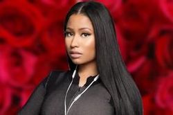Với động thái mới này, Nicki Minaj đã chính thức thừa nhận mình là 'hoa đã có chủ'?