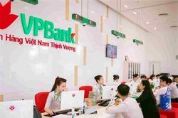 Banks dominate corporate bond market in first seven months