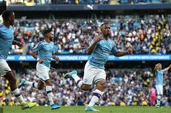VAR khước từ bàn thắng phút 92, Man City hòa cay đắng Tottenham
