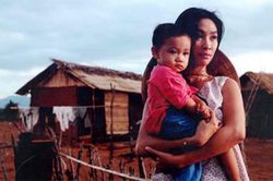 Diễn viên 'Sống trong sợ hãi' tiết lộ chuyện 10 năm làm mẹ đơn thân