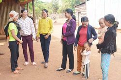 'Ứng xử trong gia đình': Gỡ nút thắt bằng sự thấu hiểu