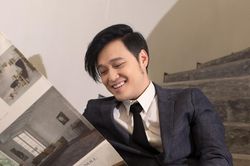 Hé lộ gia sản của ca sĩ Quang Vinh vừa thổ lộ trúng 'tiếng sét ái tình'