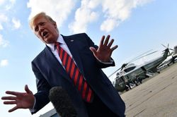 Tổng thống Trump xác nhận đang xem xét ý tưởng mua lại đảo Greenland của Đan Mạch
