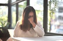 Được tặng chuyến du lịch nước ngoài sau bao năm chung sống, tôi hí hửng đi mà không biết mưu đồ thật sự của chồng