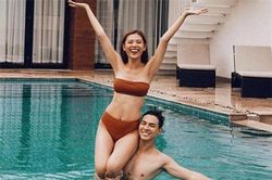 Tung khoảnh khắc tình tứ bên ông xã, Chúng Huyền Thanh khoe khéo body chuẩn 'gái một con trông mòn con mắt'