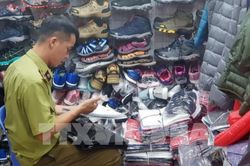 Hà Nội liên tiếp thu giữ nhiều mặt hàng không rõ nguồn gốc