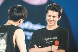 Tiết lộ lí do không thể ngủ một mình, Sehun (EXO) khiến fan trầm trồ bởi sự ngọt ngào dành cho các anh