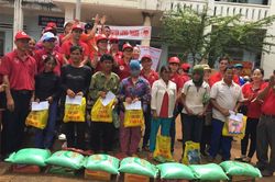 Tặng trên 450 phần quà cho HS khó khăn, đồng bào nghèo huyện Mang Yang