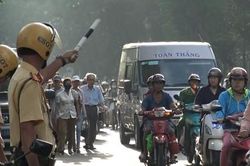 Đảm bảo an toàn giao thông cho ngày đầu năm học mới