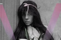 Billie Eilish đội vòng cổ hơn 6 tỷ đồng lên đầu trên bìa tạp chí
