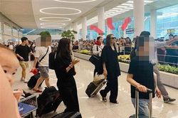 Chiều con như Angelina Jolie, sang tận Hàn Quốc để đưa con trai cả Maddox đi nhập học