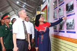 Triển lãm ảnh Đồng Nai 50 năm thực hiện Di chúc Bác Hồ