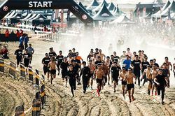 Giải chạy vượt chướng ngại vật lớn nhất thế giới thử thách người Việt